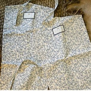 Brand New! Agua Bendita Garment Bag Set Never Used